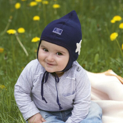 Mütze "Pickapooh Stern-Zoe", 70% Wolle/30% Seide, mit naturf. Stern, Farbe: marine