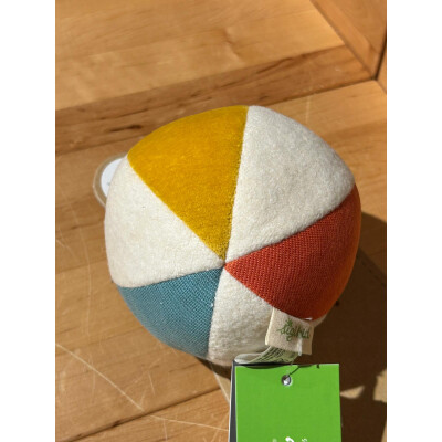 Stoffball "sigikid green-bunt" mit Rassel, weich