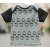 T-Shirt "Prusselises Waschbär" fürs Baby, Kind oder Kleinkind, 97% Baumwolle (kbA)/3% Elasthan, grau mit Waschbär-Druck 110/116