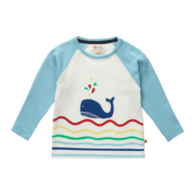 Shirt "Wal über bunten Wellen", 100% Baumwolle (kbA), naturfarben mit hellblauen Ärmeln
