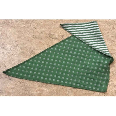 Dreieckstuch "Weserstrand - grün/beige" -  aus leichtem Jersey, 100% Baumwolle (kbA)