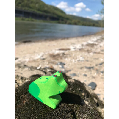 Holzfigur "Frosch", Holztiger Holzfiguren, handbemalt, grün