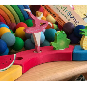 Geburtstagsstecker "rosa Ballerina (Rubinrot)",  Grimms, Holz, Steckfigur für Geburtstagskranz (ohne Kranz, ohne weitere Deko)
