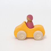 Auto-Cabrio "klein, gelb mit 1 Regenbogenfreund (rosa)", lasiert, heimisches Massivholz, ca.10,5cm, Altersempfehlung: 1+