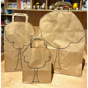 Geschenktüte "Baum, handbemalt", Papier