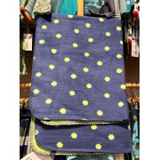 Decke Punkte "blau/grün", 100% Baumwolle (kbA), 75x100cm², mit Häkelrand - nicht feucht ausschlagen!