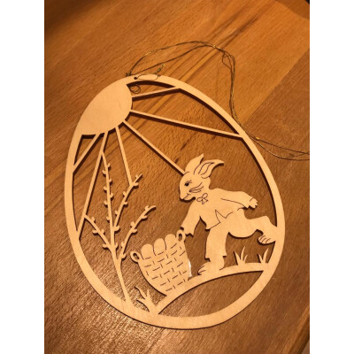 1 Fensterbild "Hase mit Korb", gelasert, ca 18cm,  - Osterschmuck -